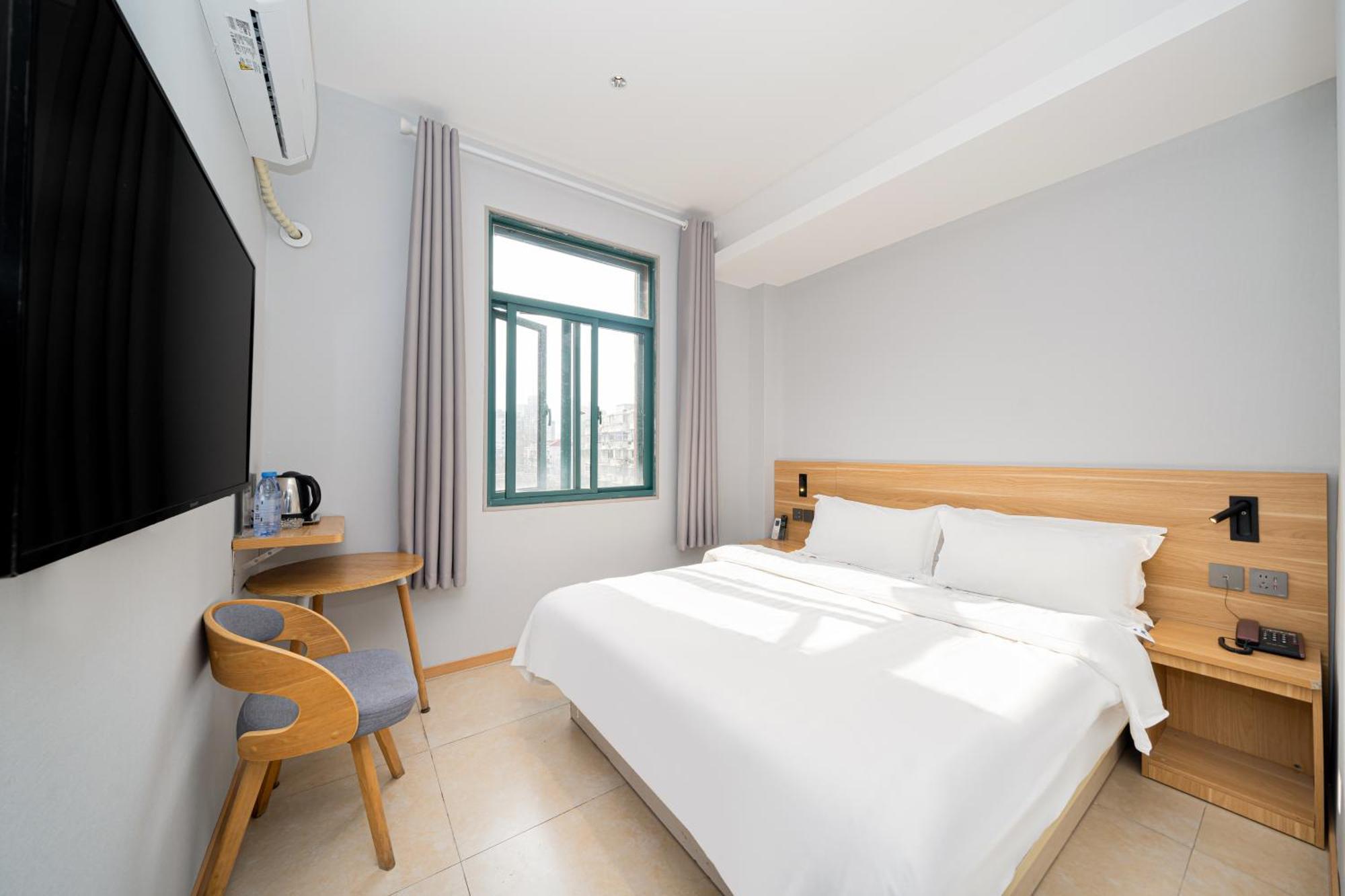 Dengba Inn-fengqiao Road Subway Station Global Harbor Branch Shanghai
