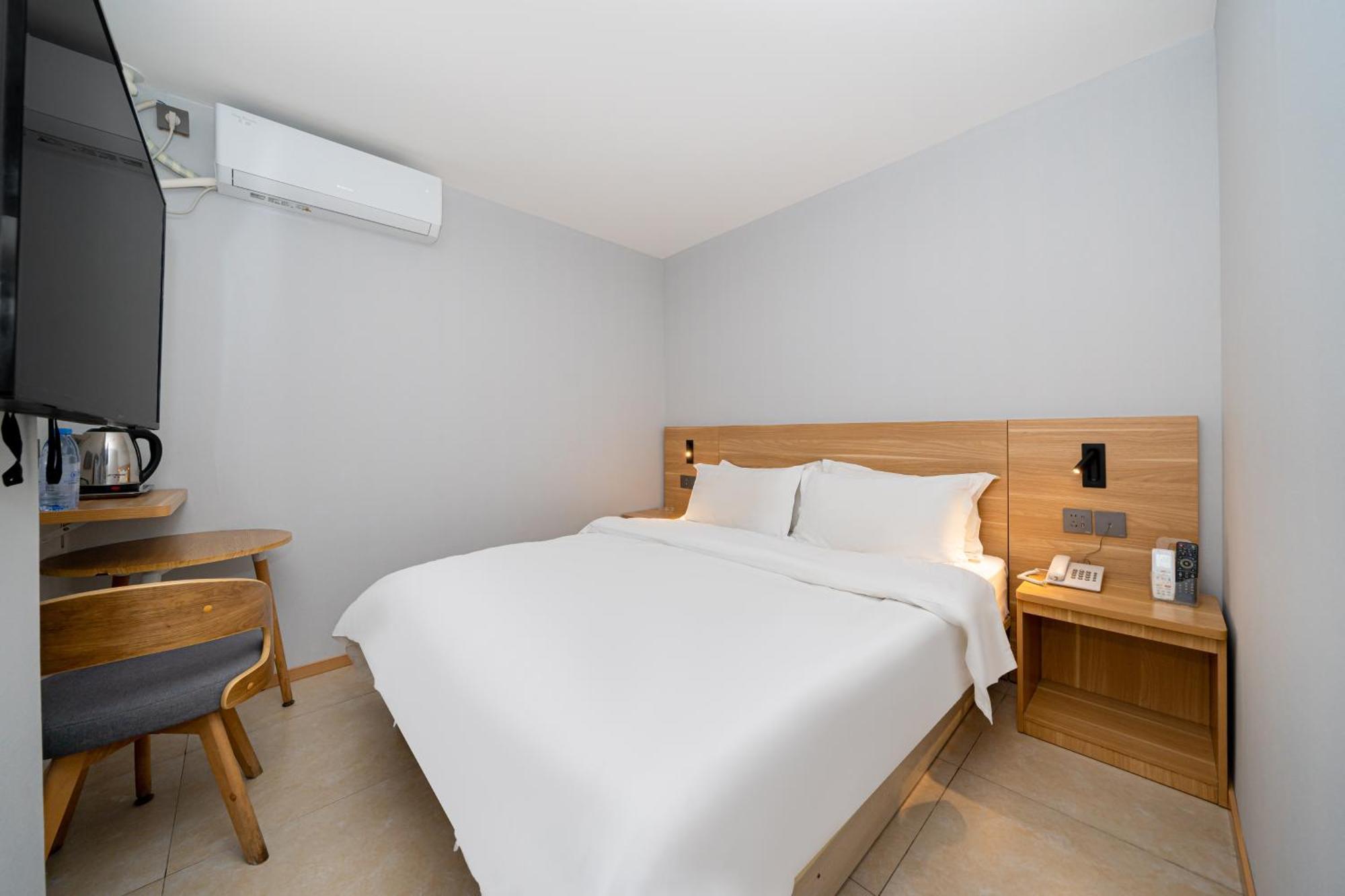 Dengba Inn-fengqiao Road Subway Station Global Harbor Branch * Shanghai