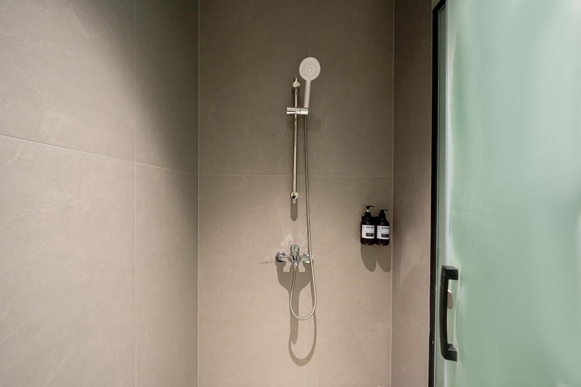 Hostel Dengba Inn-fengqiao Road Subway Station Global Harbor Branch *