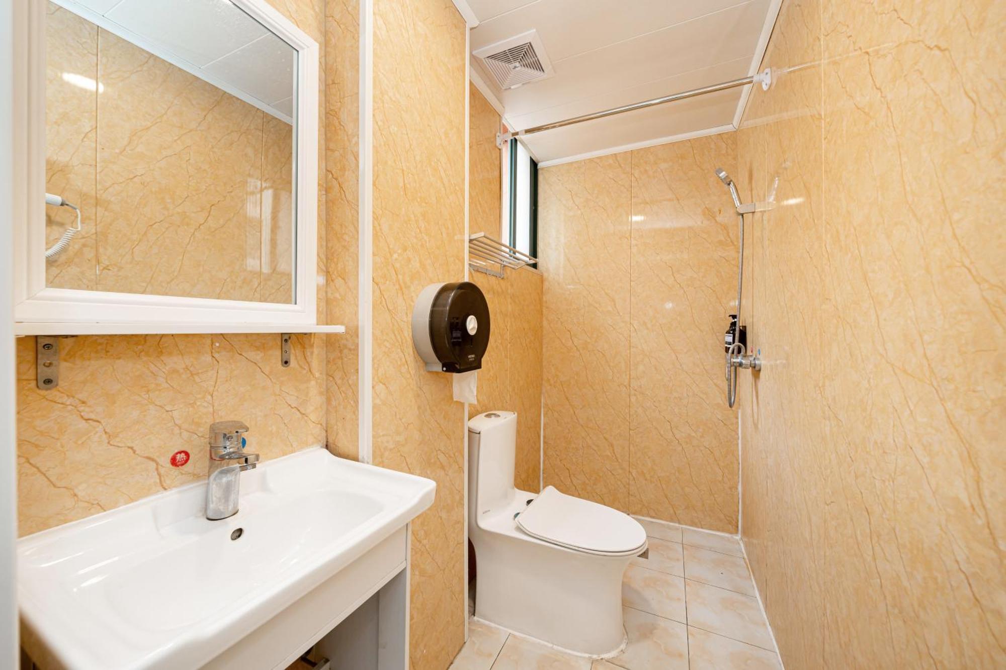 Dengba Inn-fengqiao Road Subway Station Global Harbor Branch * Shanghai